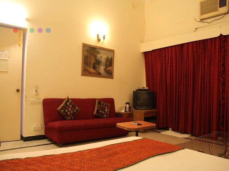 Hotel Alka Premiere Neu-Delhi Exterior foto